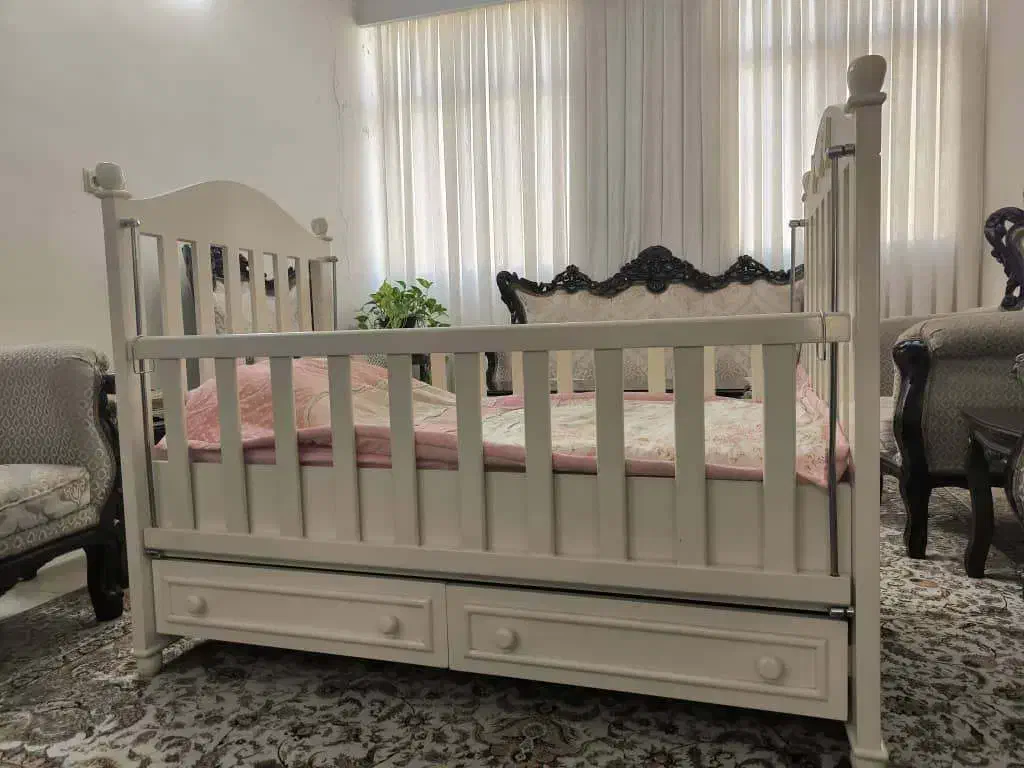 تخت کودک|تخت و صندلی بچه|تهران, باشگاه نفت|دیوار