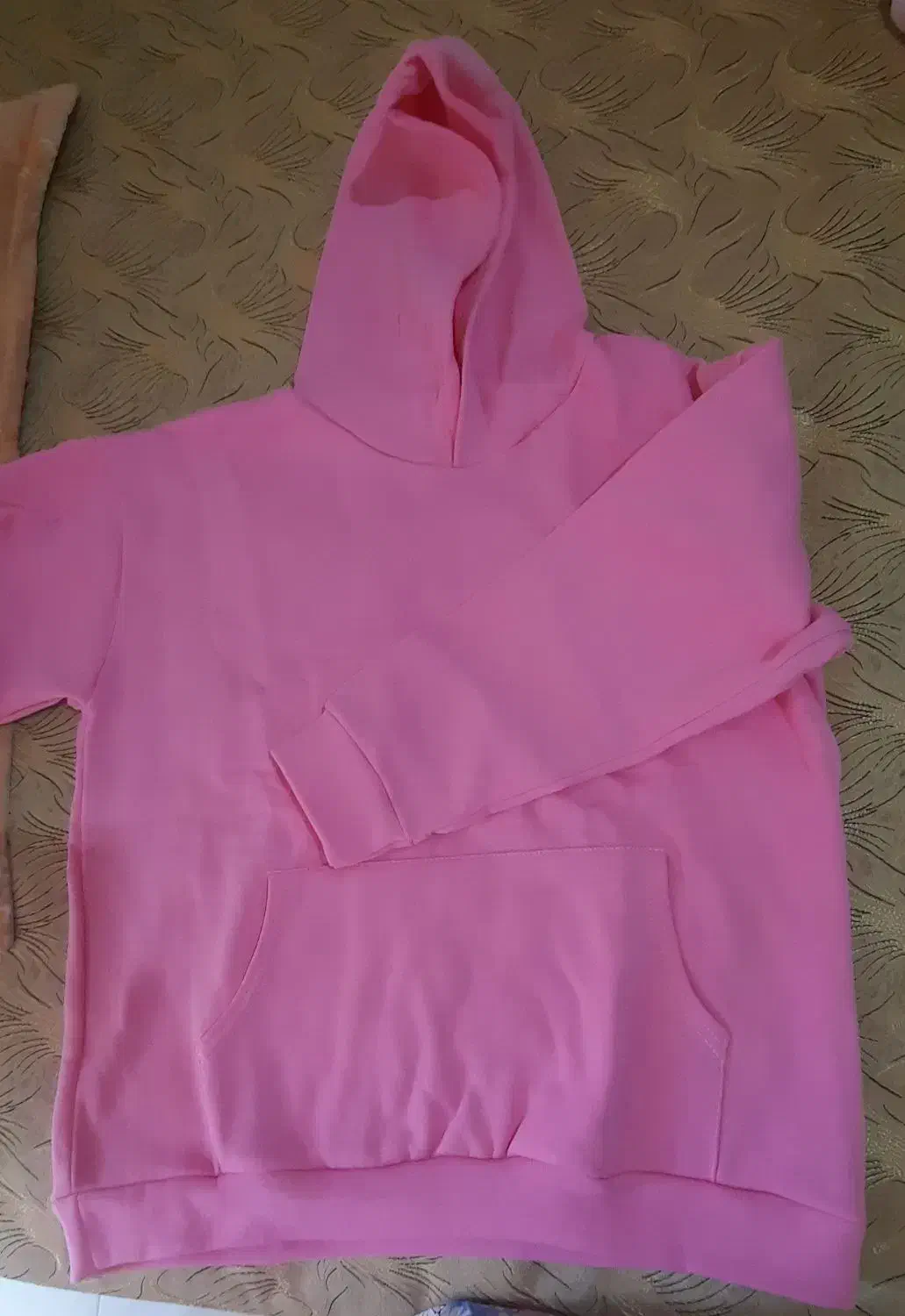 هودی|لباس|شیراز, سفیرشمالی|دیوار