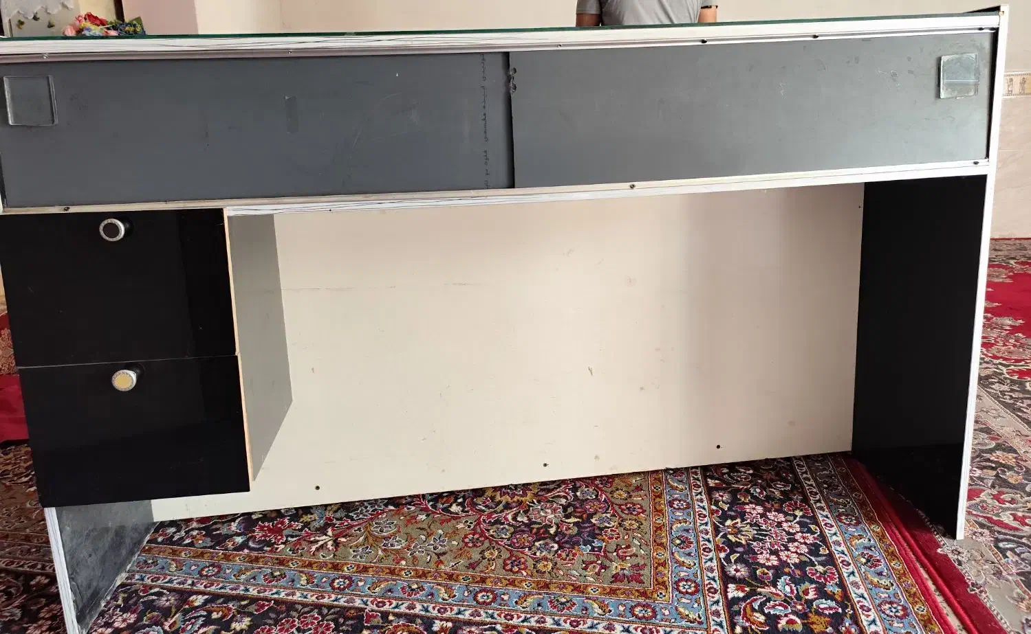 ویترین مغازه|بوفه، ویترین، کنسول|چغادک, |دیوار