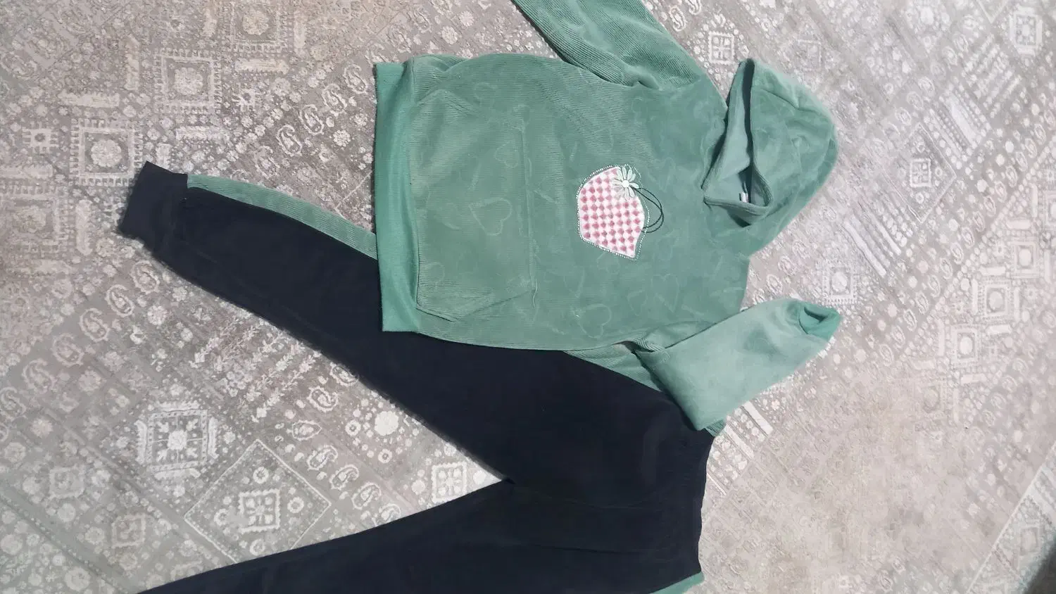 هودی شلوار|لباس|شاهینشهر, ۹ دی|دیوار