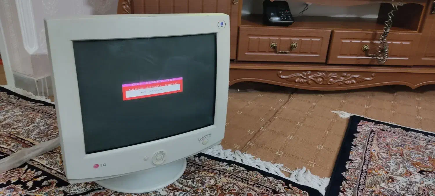 مانیتور ۱۷ اینچ ال جی LG|قطعات و لوازم جانبی رایانه|همدان, |دیوار