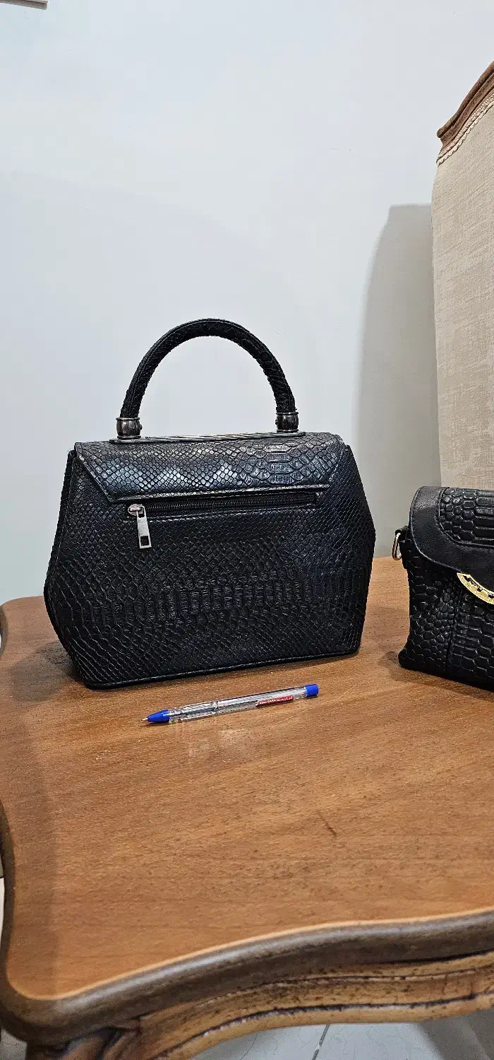 دو عدد کیف مجلسی مشکی|کیف، کفش، کمربند|کرج, کوی مدرس|دیوار