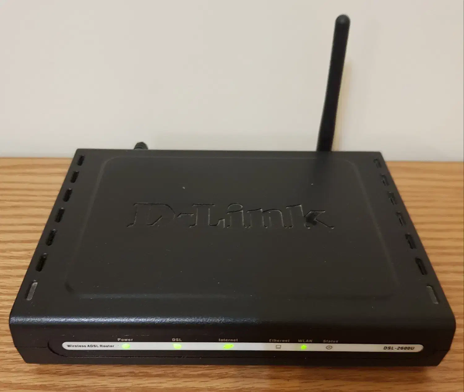 مودم D-Link ADSL 2 Plus|مودم و تجهیزات شبکه|شیراز, قدوسی غربی|دیوار