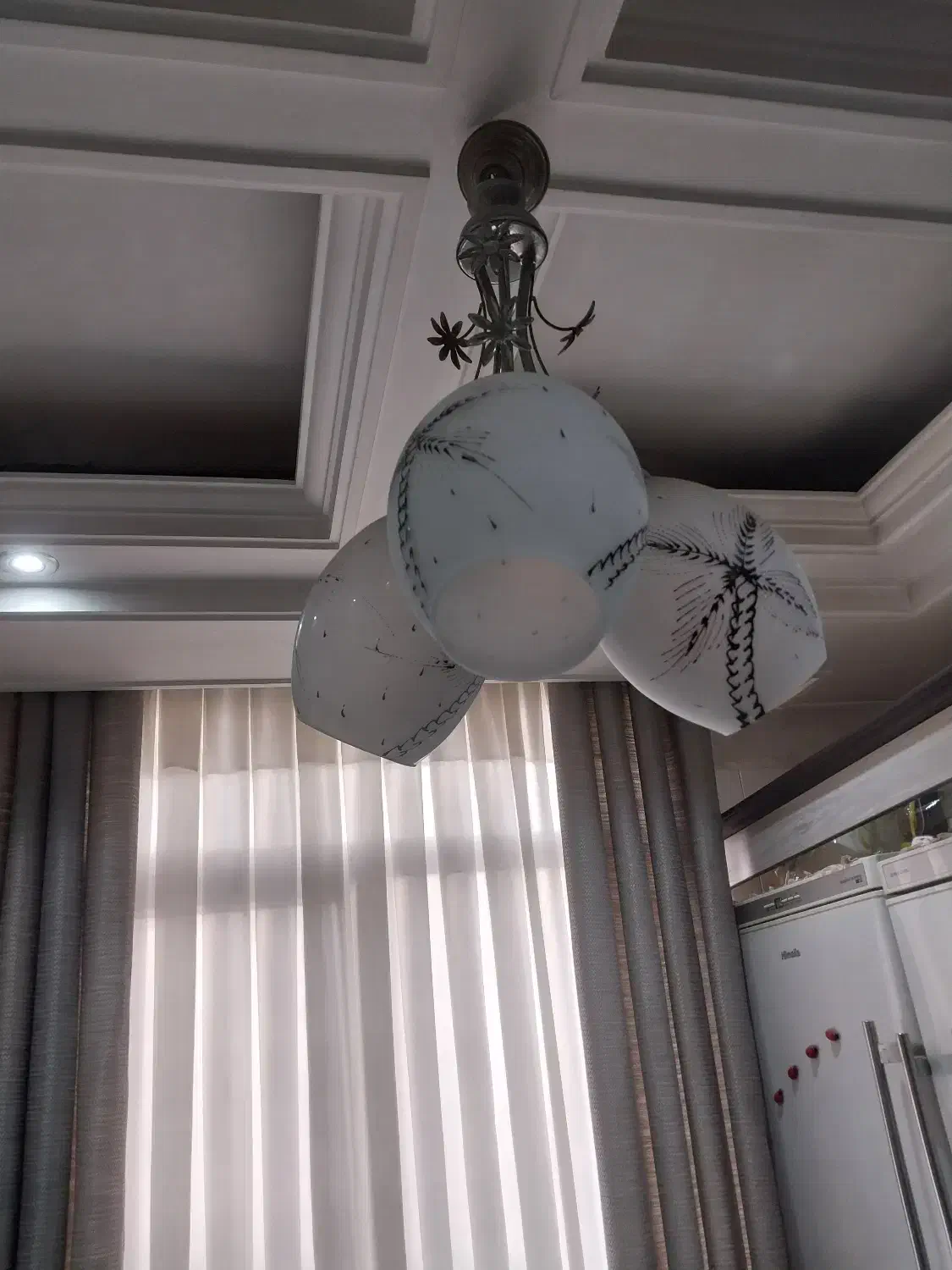 لوستر سه شعله|لوستر و چراغ آویز|پاکدشت, پاکدشت (مامازند)|دیوار