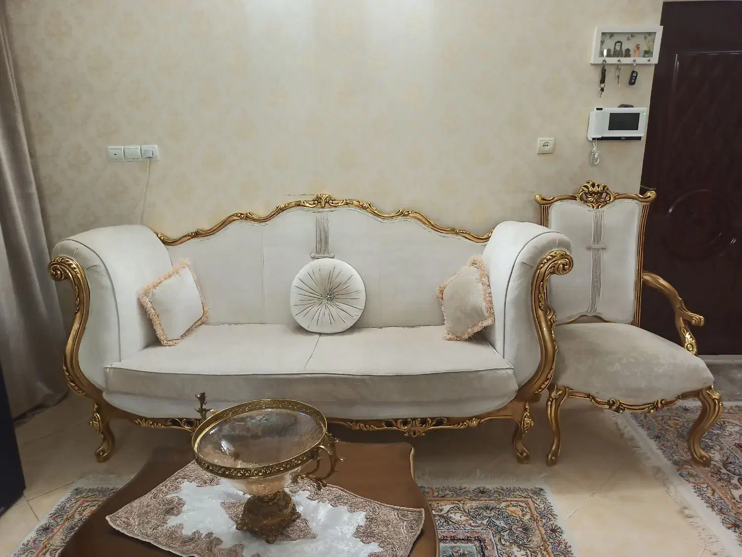 مبلمان و میز ناهار خوری و ویترین ست|مبلمان خانگی و میز عسلی|ورامین, ورامین|دیوار