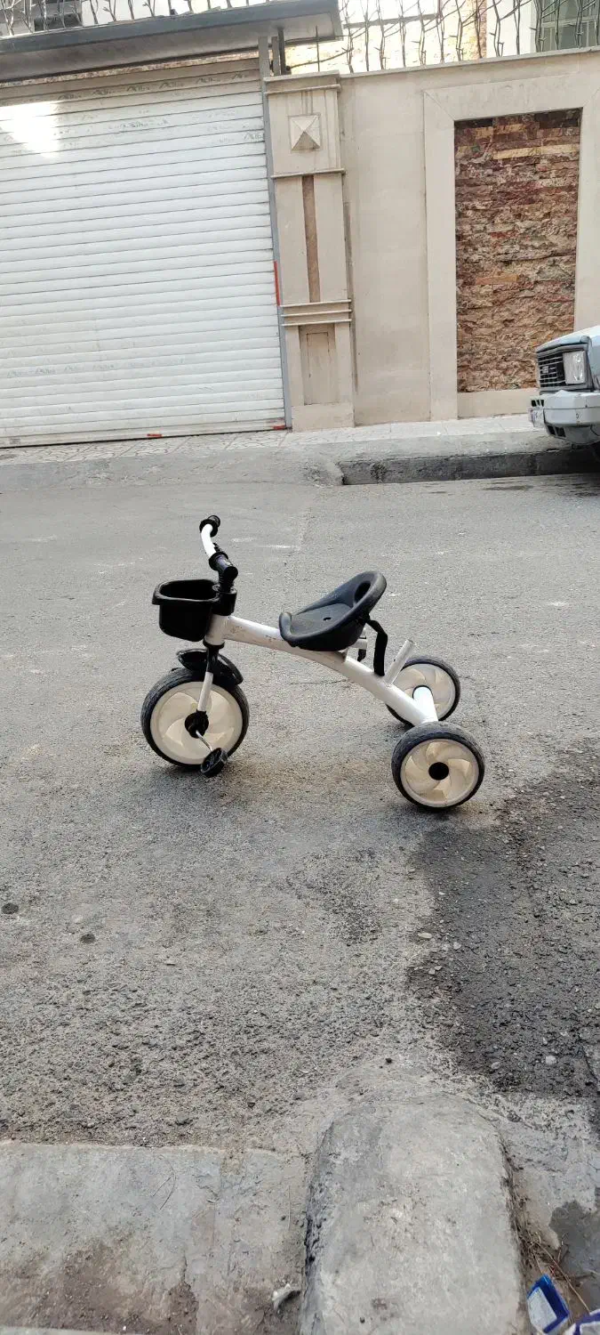 سه چرخه  مناسب سن 2 تا 5 سال|دوچرخه، اسکیت، اسکوتر|تهران, تختی|دیوار