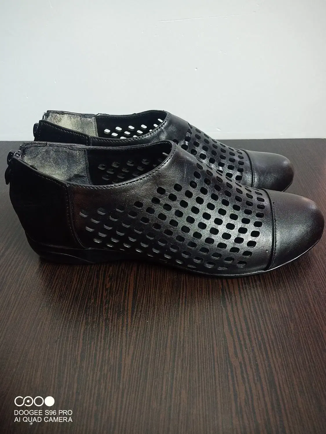 کفش چرم طبیعی|کیف، کفش، کمربند|قم, باجک یک|دیوار