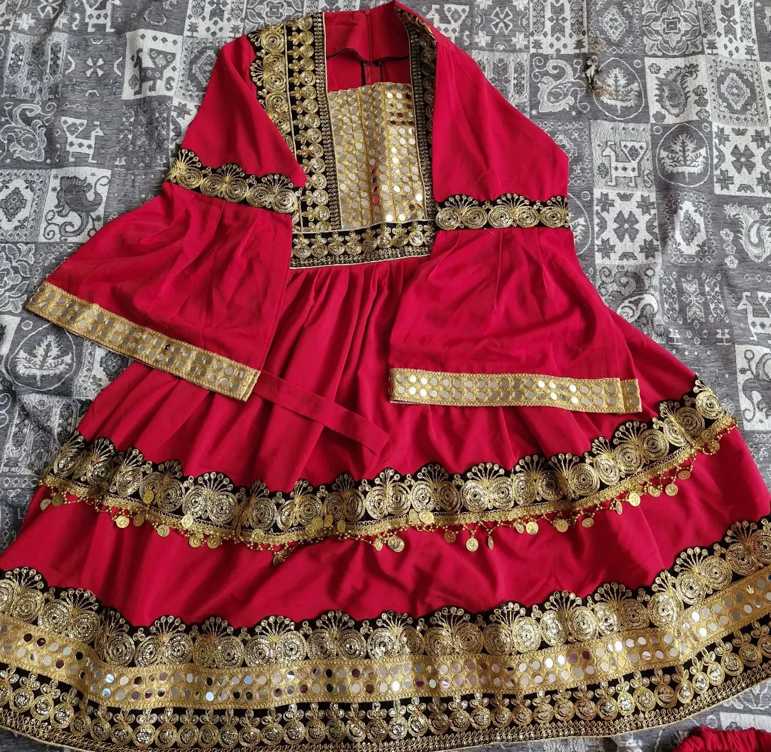 لباس مجلسی|لباس|باقرشهر, |دیوار