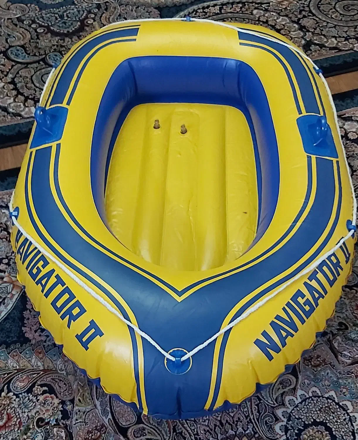 قایق بادی دو نفره|غواصی و ورزش‌های آبی|اندیشه, اندیشه فاز ۳|دیوار