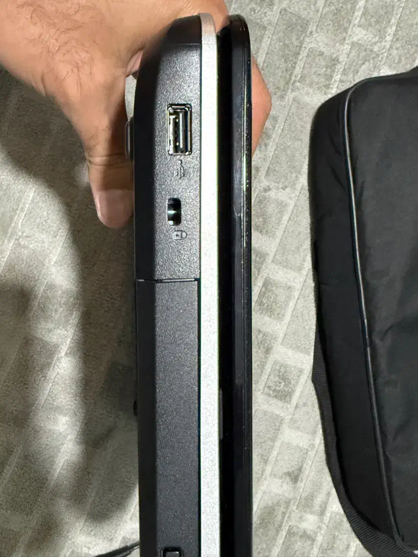 لپتاپ core i3 - 4 - 500 Fujitsu|رایانه همراه|تهران, نیاوران|دیوار