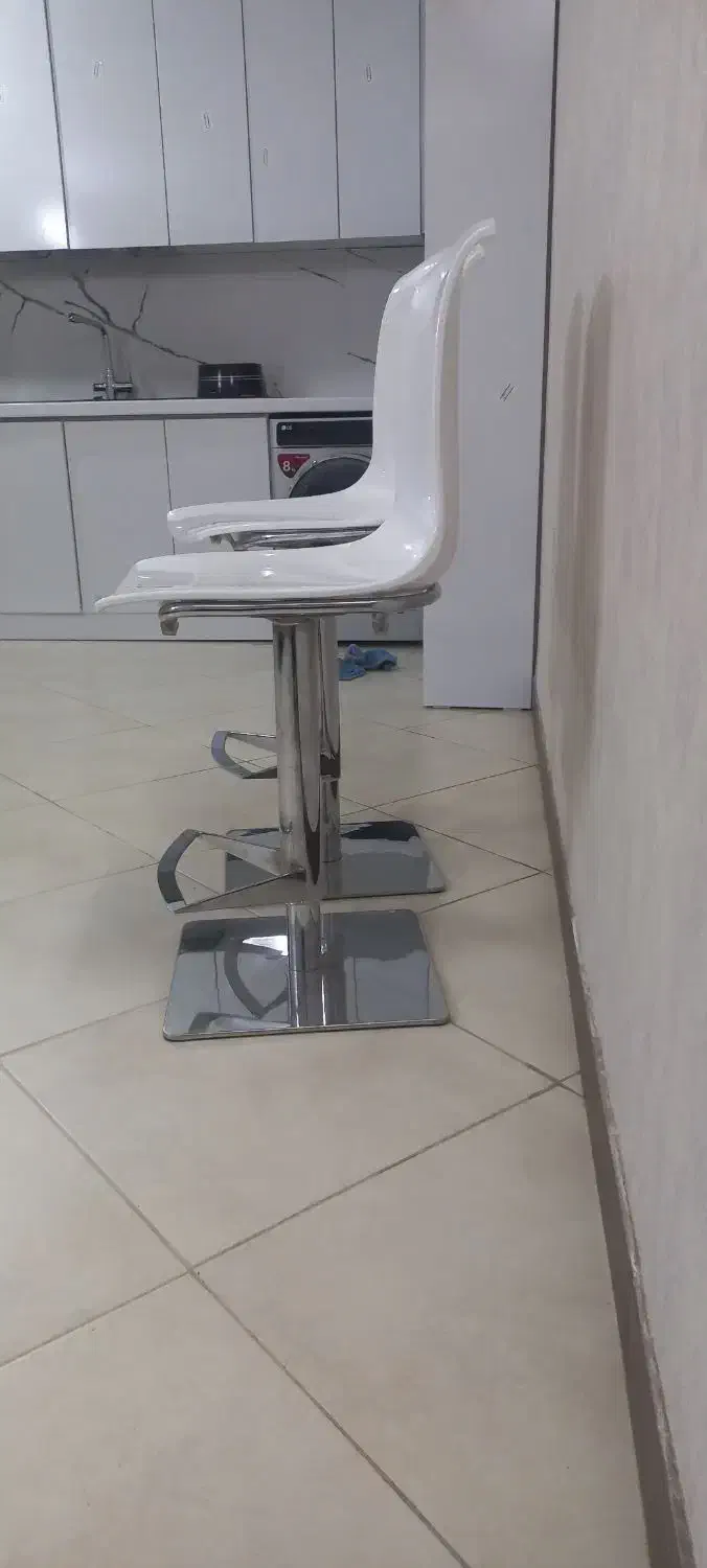 صندلی|صندلی و نیمکت|لاهیجان, گلستان|دیوار