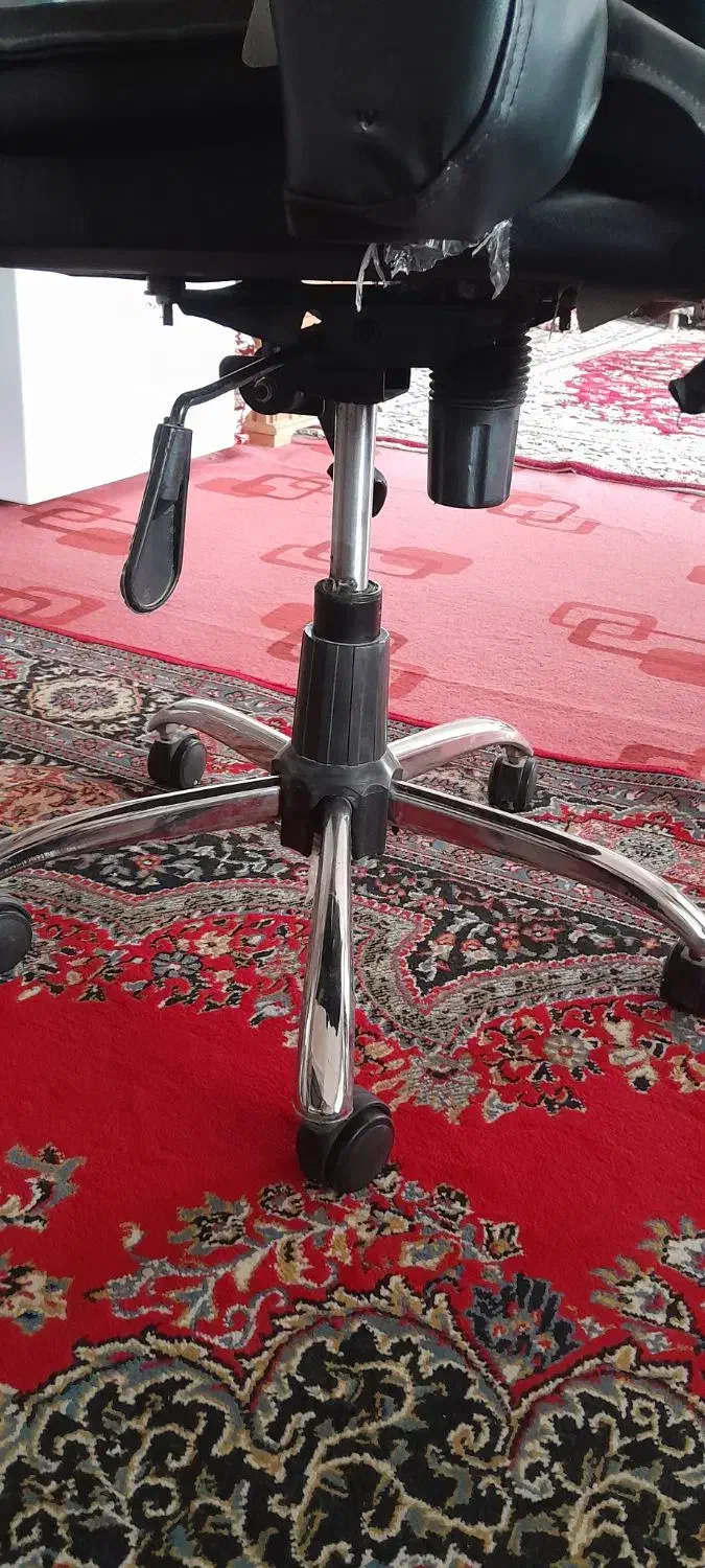 صندلی اداری|صندلی و نیمکت|شیروان (خراسان), |دیوار