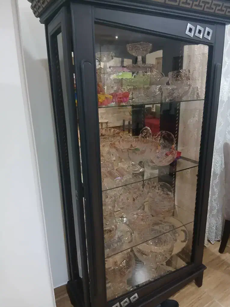 بوفه کاملا سالم|بوفه، ویترین، کنسول|رشت, آزادگان|دیوار