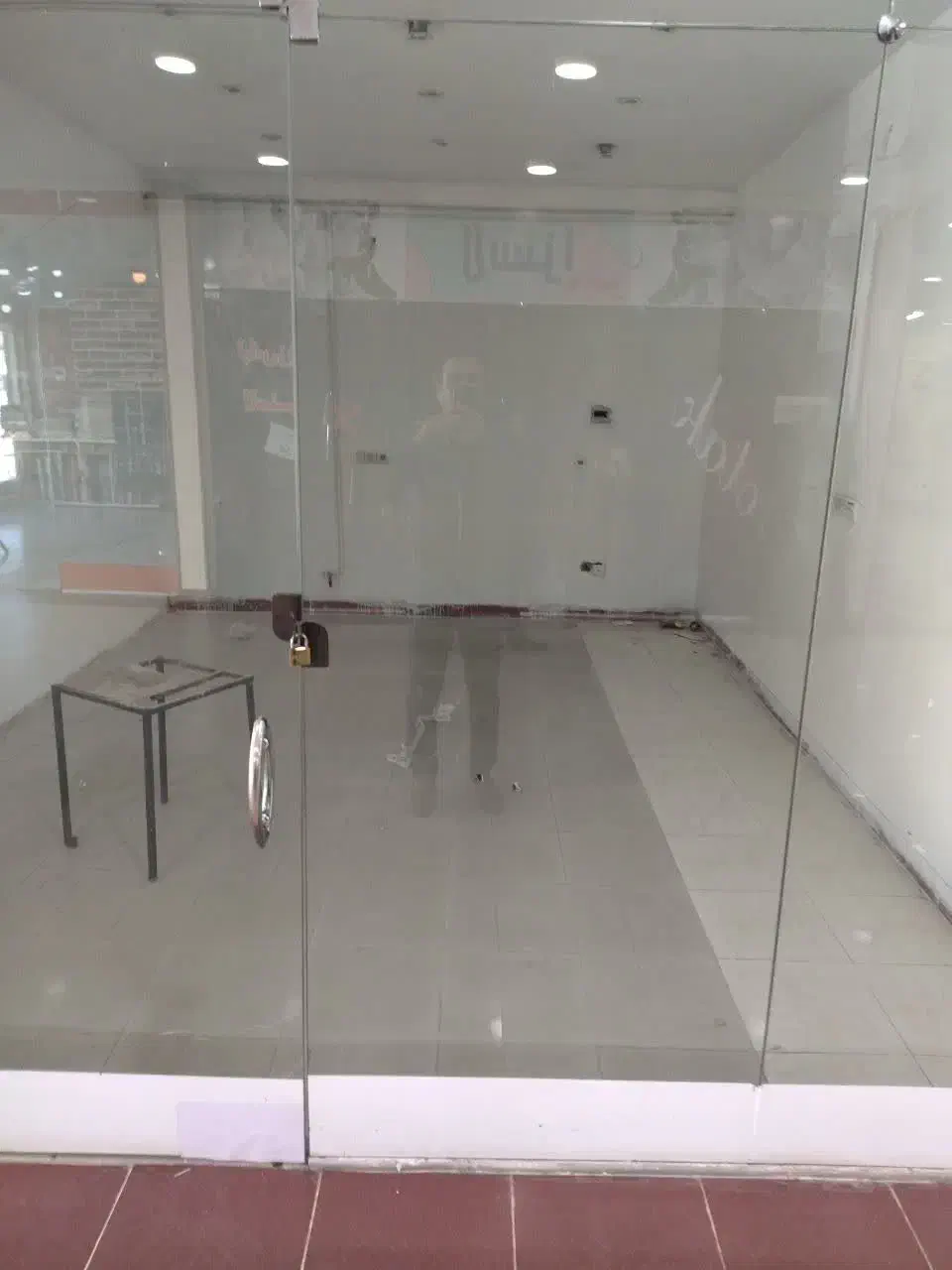 مغازه 21 متری ولیصر شمالی مجتمع تجاری تخت جمشید|فروش مغازه و غرفه|الیگودرز, |دیوار