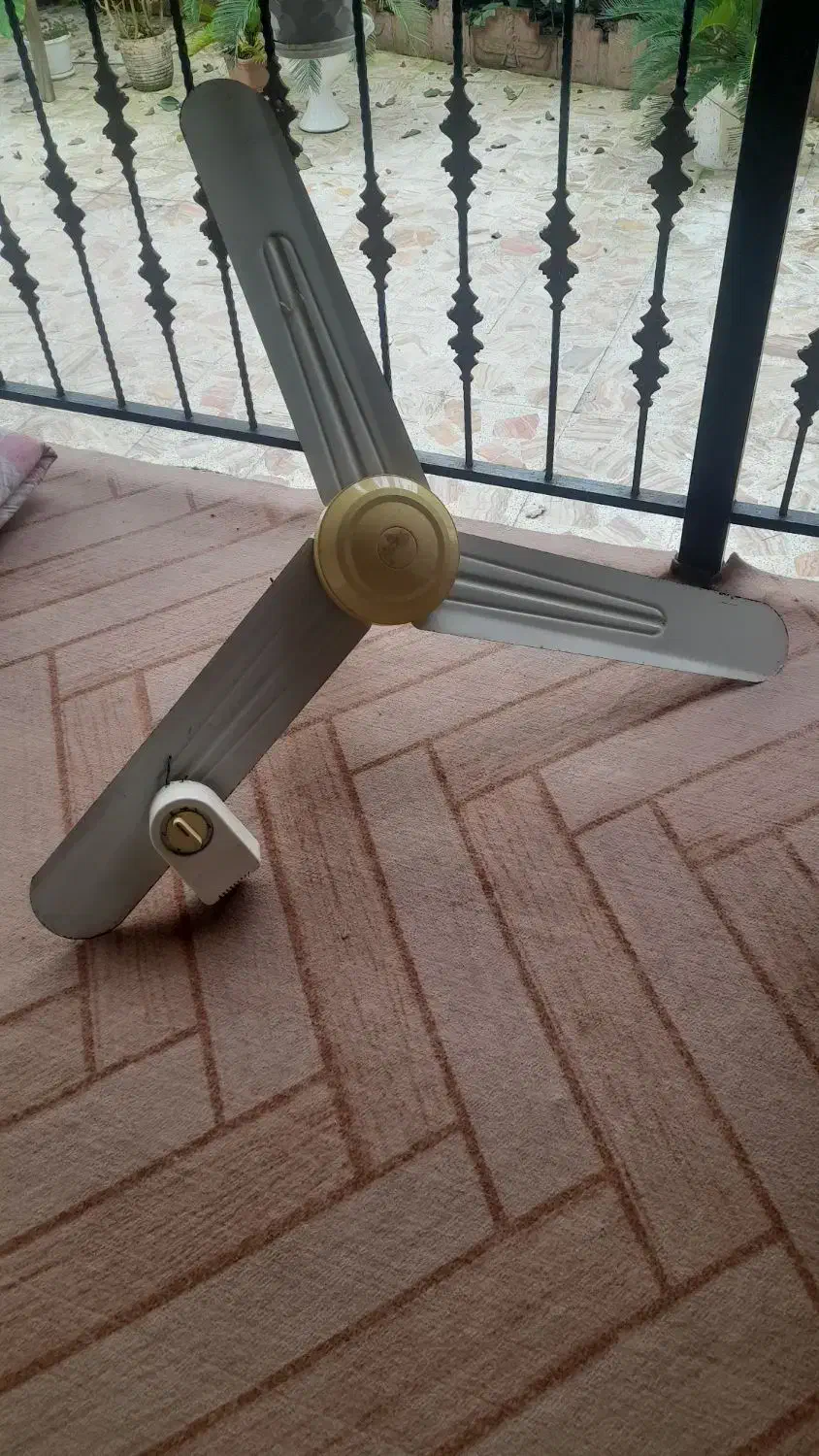 پنکه سقفی سالم|پنکه و تصفیهکنندهٔ هوا|آستانه اشرفیه, |دیوار