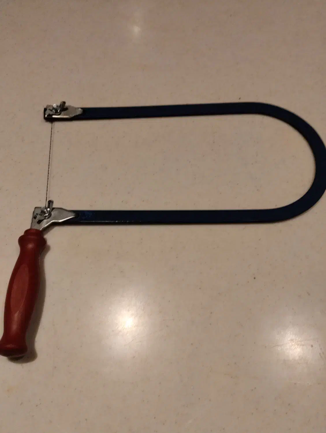 اره مویی|ابزارآلات|شیراز, میرزاکوچک خان|دیوار