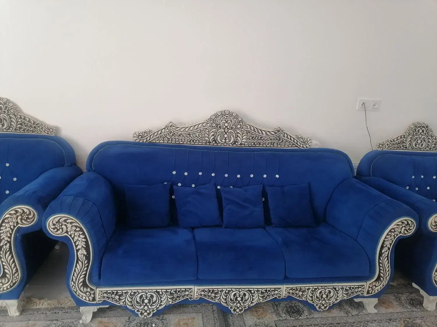 دو دست مبل ک هر دست  جدا هم فروخته میشود|مبلمان خانگی و میز عسلی|یزد, |دیوار