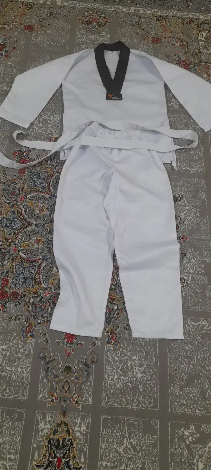 لباس تکواندو|تجهیزات ورزشی|بومهن, |دیوار