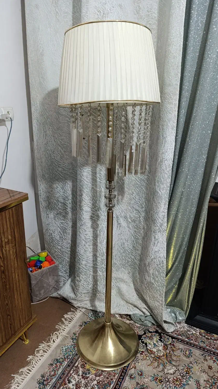 آباژور ایستاده|چراغ خواب و آباژور|زاهدان, |دیوار