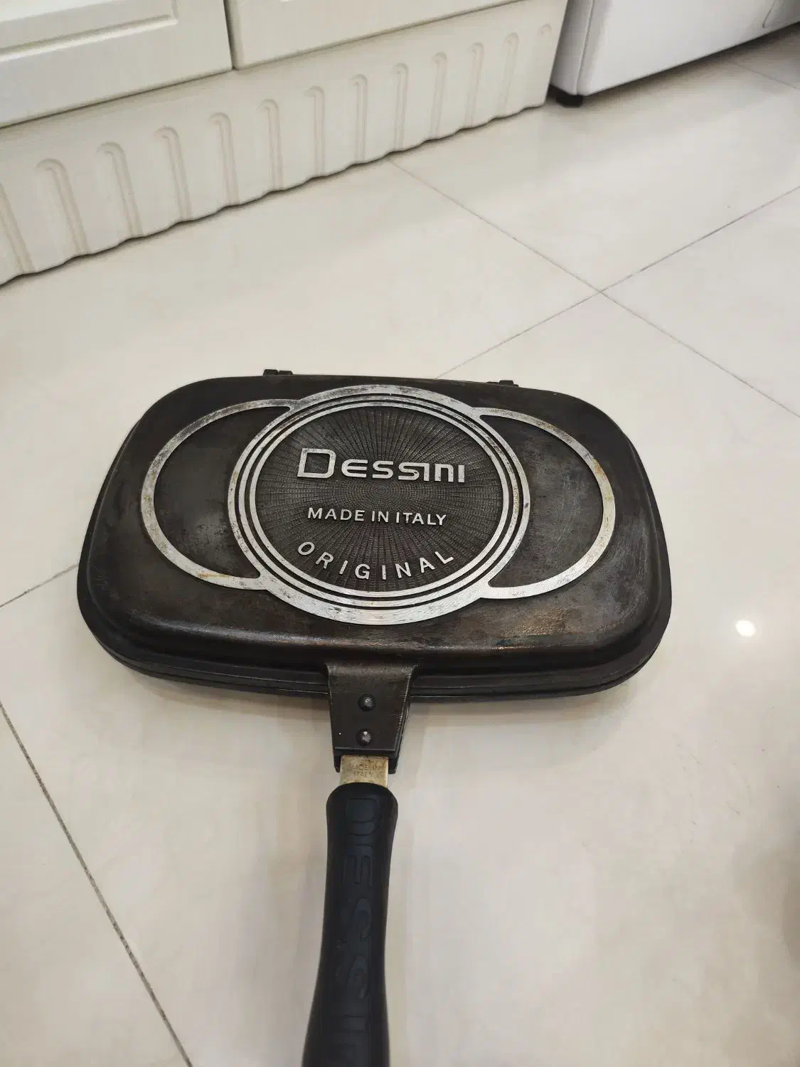 ماهی تابه|ظروف پختوپز|سقز, |دیوار