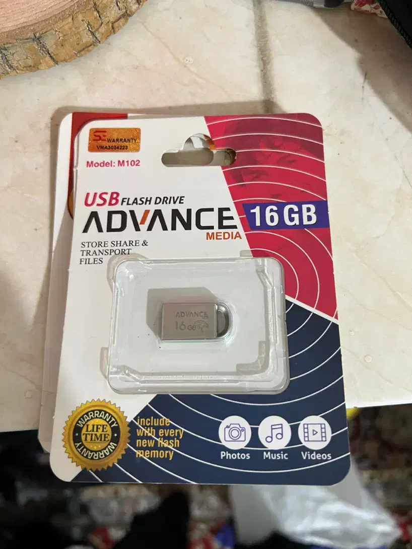 چهار عدد فلش ۱۶گیگ|لوازم جانبی موبایل و تبلت|بندرعباس, |دیوار