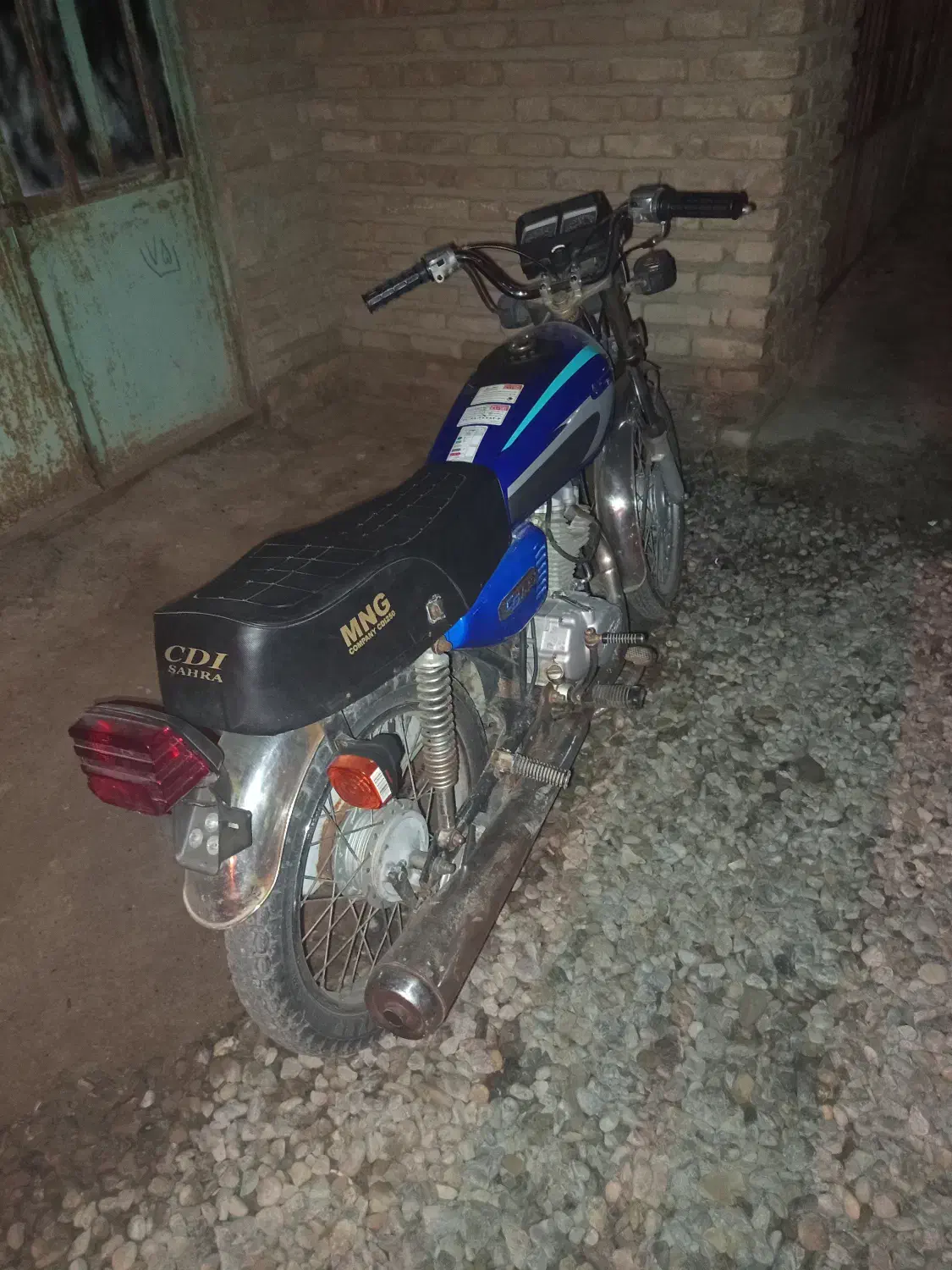 موتور ۱۲۵به مدل ۸۸ تمیز|موتورسیکلت|سیمین شهر, |دیوار