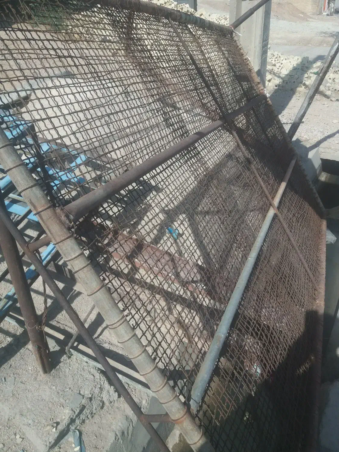 تخت خانوادگی|تخت و سرویس خواب|لیکک, |دیوار