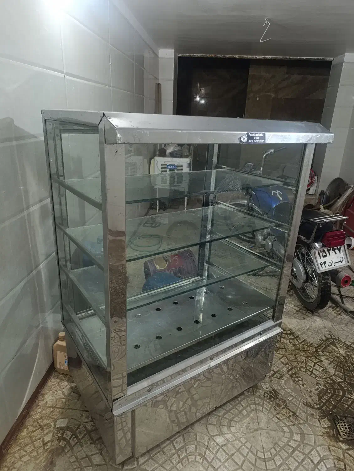 ویترین براکیک وپیراشکی|کافیشاپ و رستوران|مرند, |دیوار