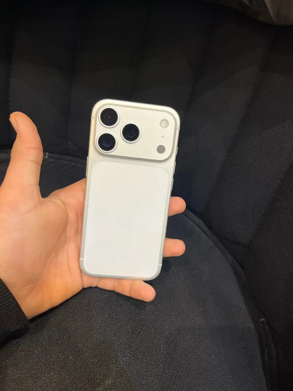 17pro ۱۰ بار شارژ|موبایل|سبزوار, قائم|دیوار