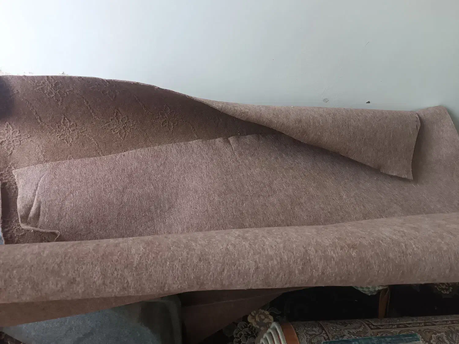 موکت کارکرده حدود40متر|موکت|چوبر, |دیوار