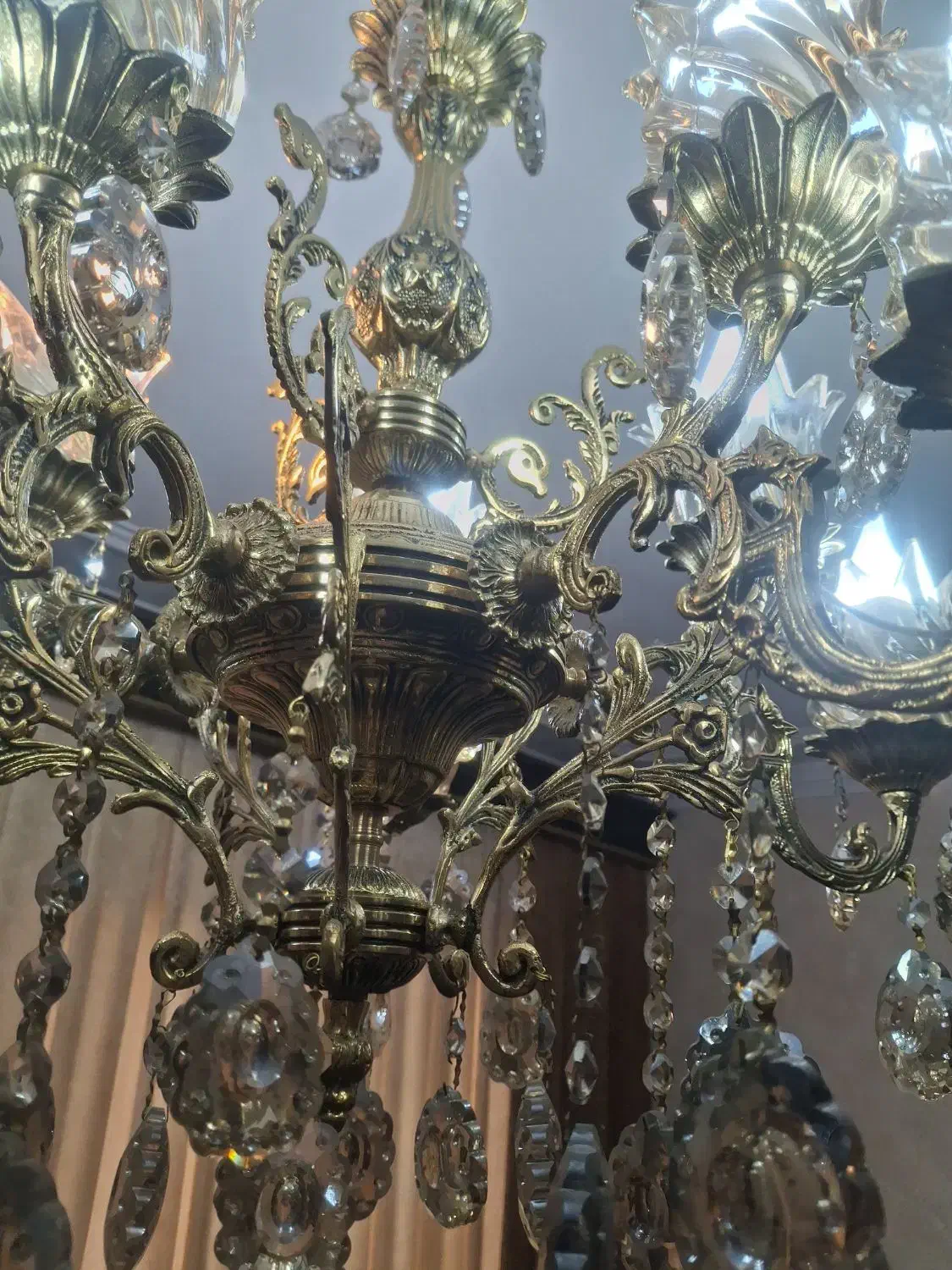 یک عددلوستر برنز پنج شاخه ده شعله|لوستر و چراغ آویز|تبریز, |دیوار