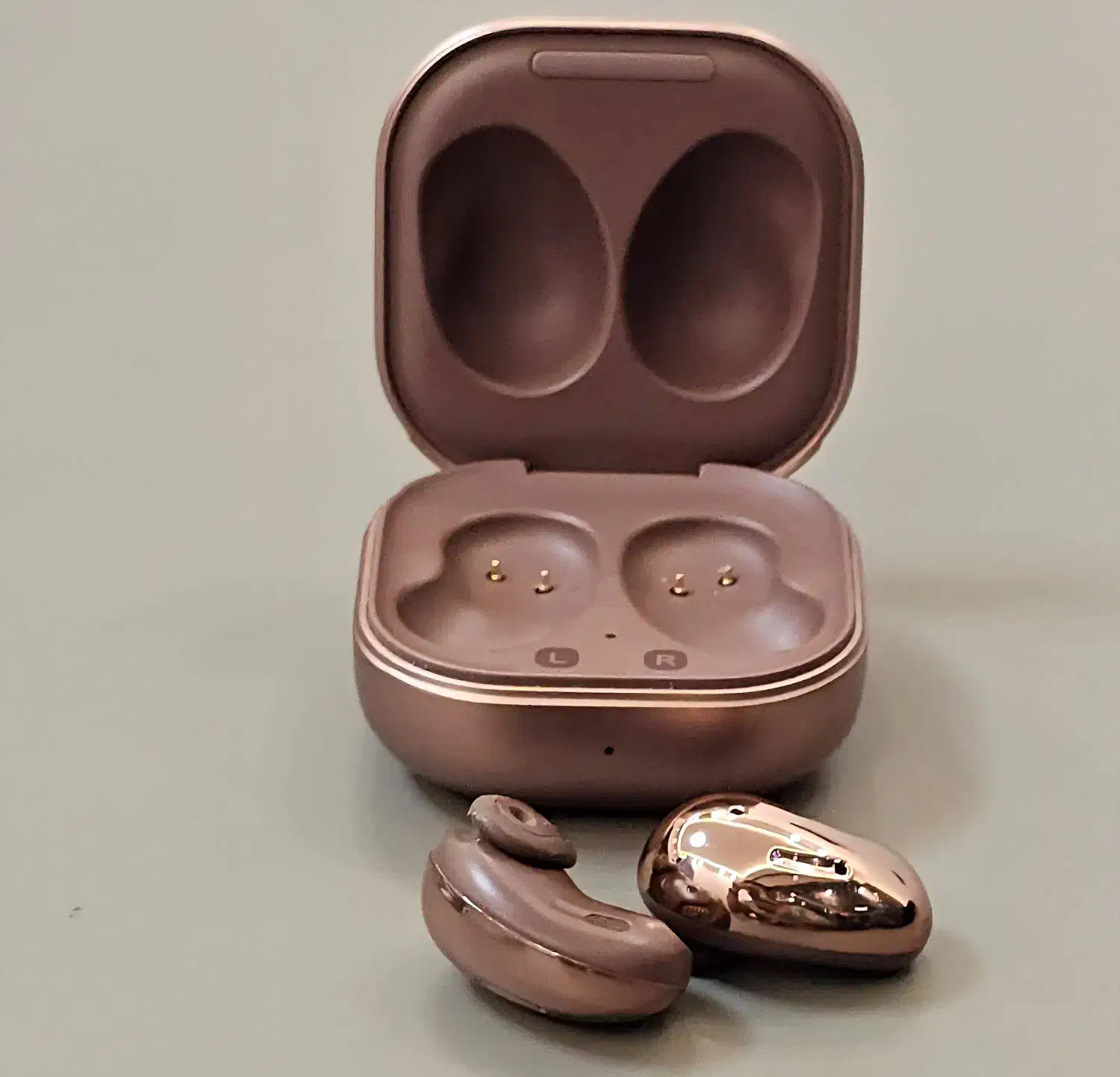 هندزفری ایرپاد سامسونگ گلکسی بادز لایو Galaxy Buds|لوازم جانبی موبایل و تبلت|اصفهان, کوی ولی عصر|دیوار