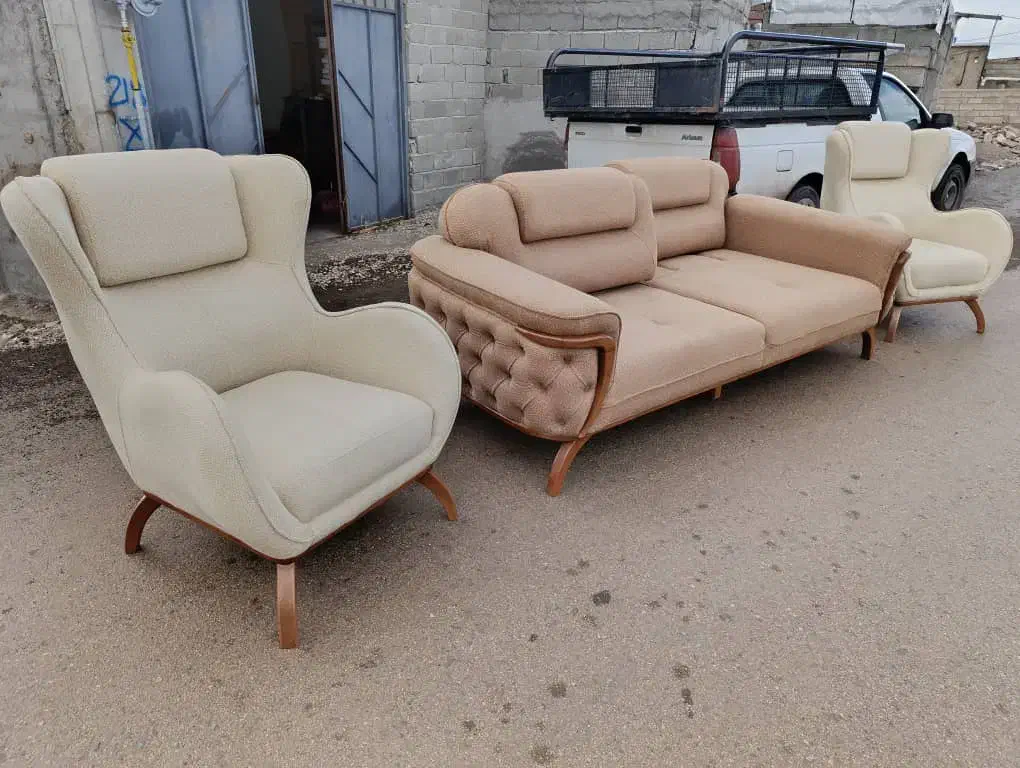 تولید انواع مبل راحتی|مبلمان خانگی و میز عسلی|اردبیل, |دیوار