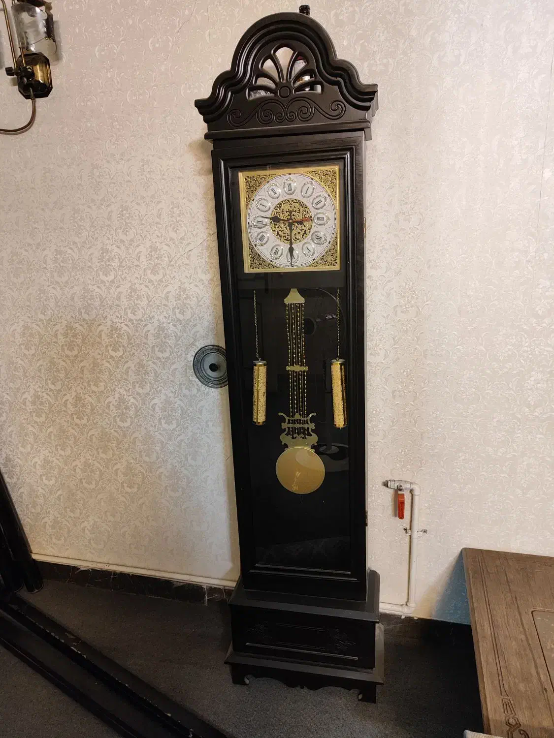 ساعت ایستاده و بوفه نونو|بوفه، ویترین، کنسول|شیراز, کیان شهر|دیوار