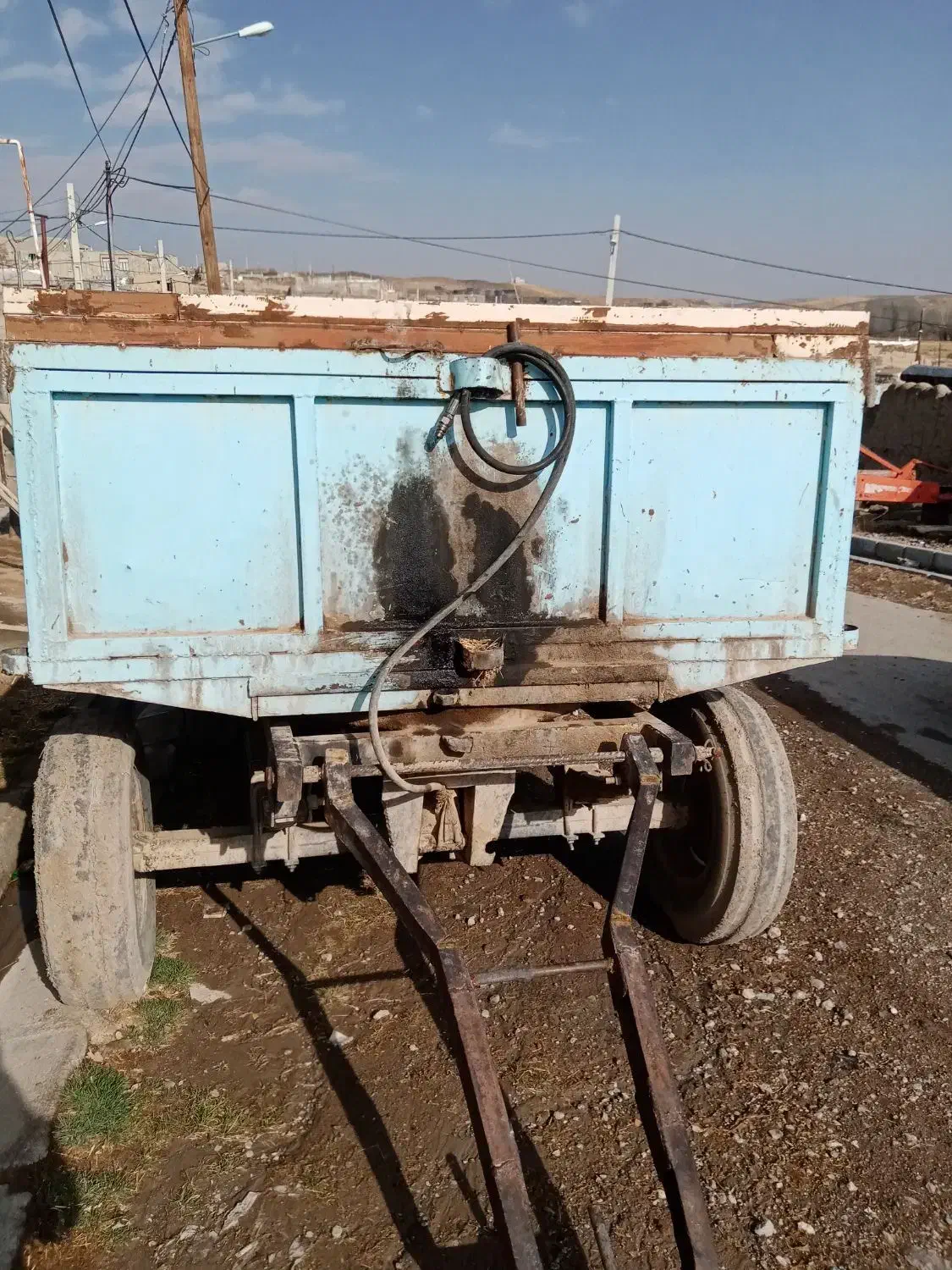 تریلی 4 چرخ و 3متری ورق 2 به قیمت 100 میلیون|مصالح و تجهیزات ساختمان|قروه, |دیوار