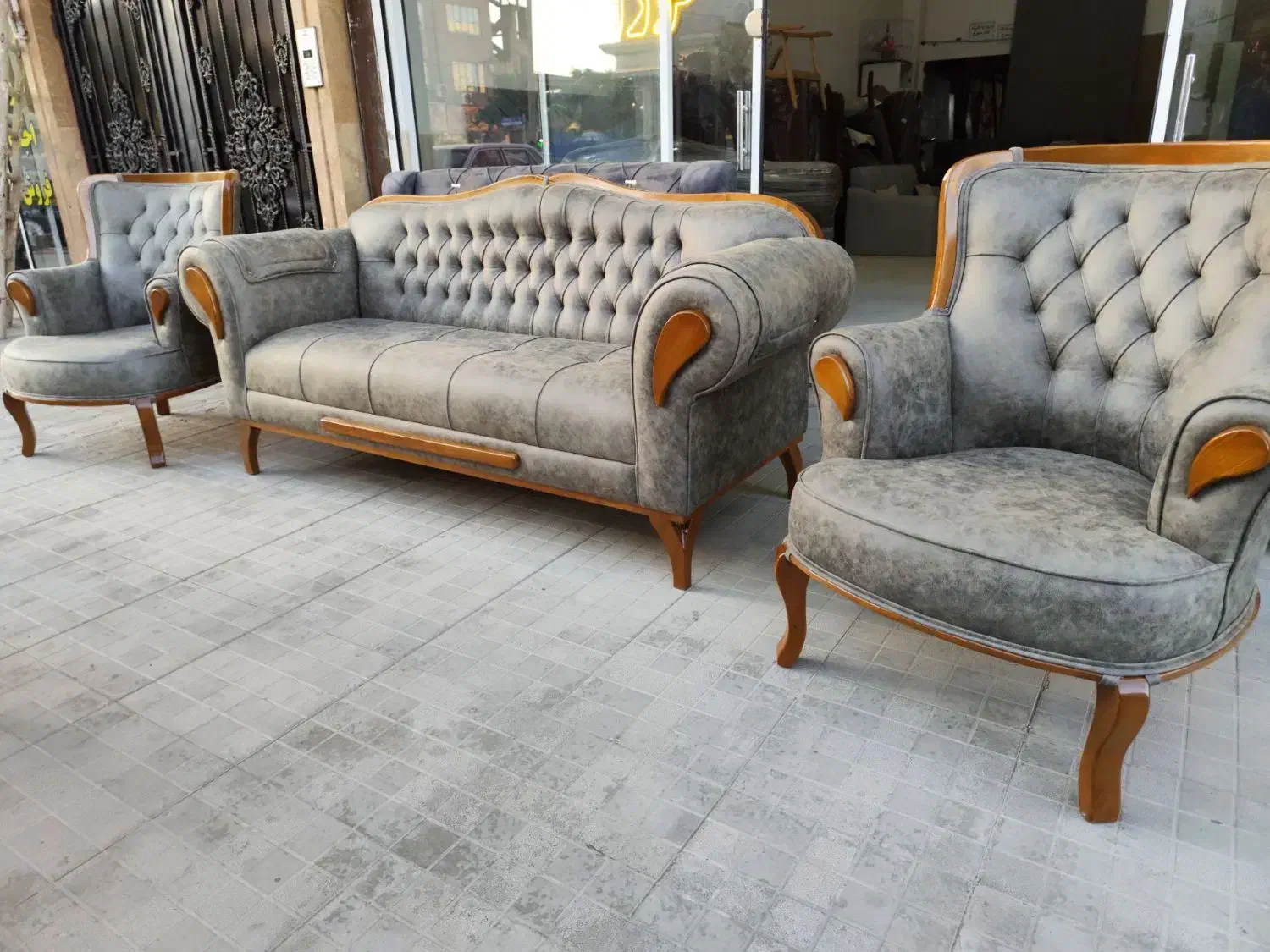 مبل راحتی طرح ویژه اقساط بازنشستگان تامین اجتماعی|مبلمان خانگی و میز عسلی|مشهد, نوید|دیوار