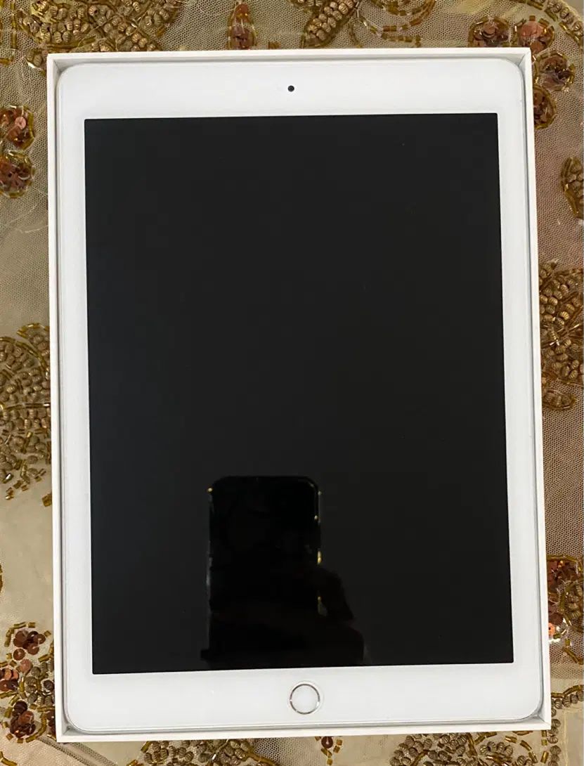 Ipad 6th 2018 wifi|تبلت|تهران, جنت‌آباد مرکزی|دیوار