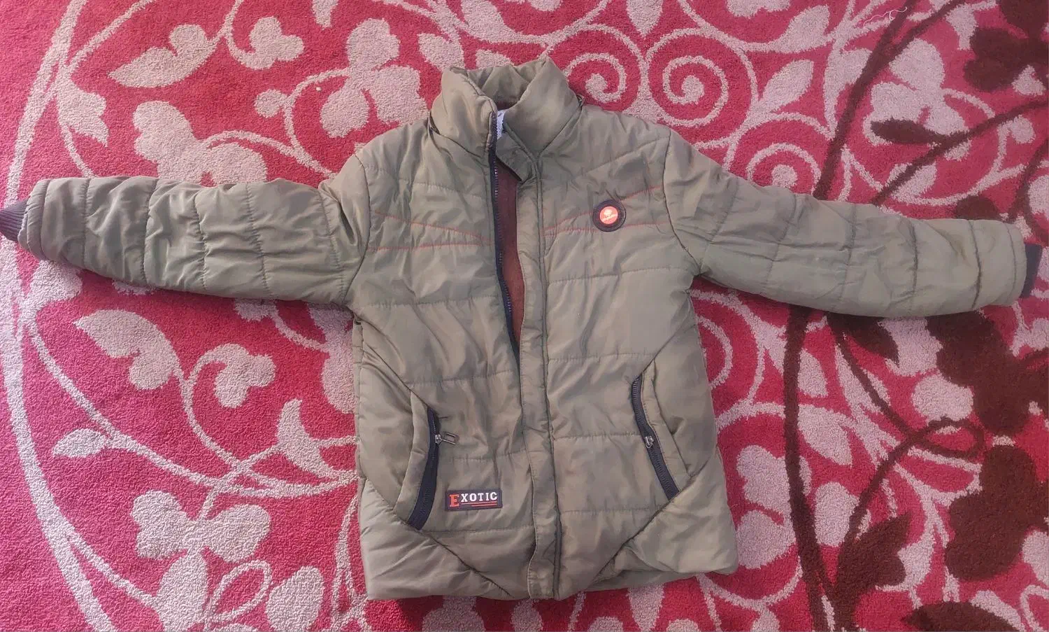 دو تا کاپشن نو|لباس|نجفآباد, گلدشت|دیوار