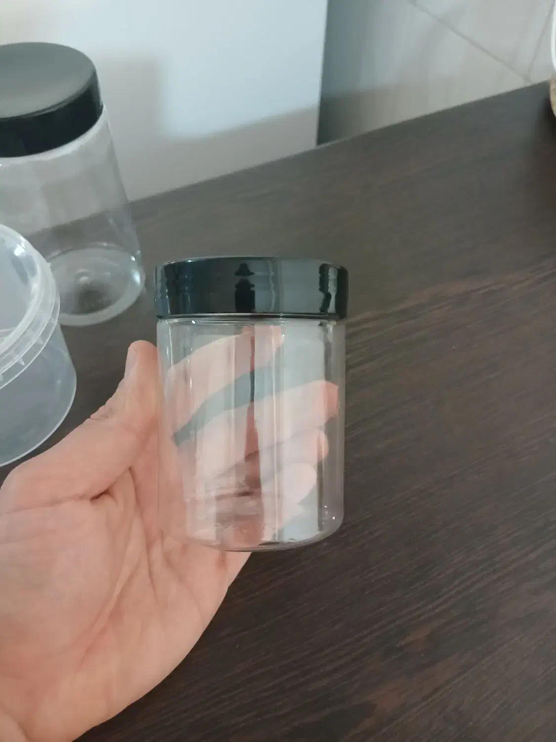 تعدادی ظروف پلاستیکی|ظروف نگهدارنده، پلاستیکی، یک‌بارمصرف|خرم‌آباد, |دیوار