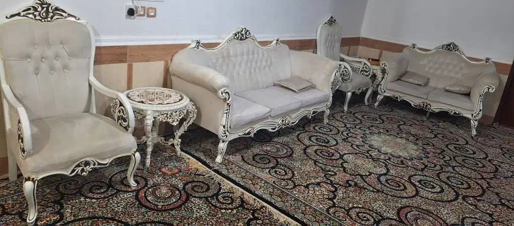 مبلمان هفت نفره همراه دوعدد گل میز|مبلمان خانگی و میز عسلی|باغ ملک, |دیوار