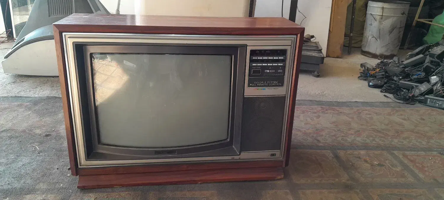 تلوزیون قدیمی|تلویزیون و پروژکتور|نسیم‌شهر, |دیوار