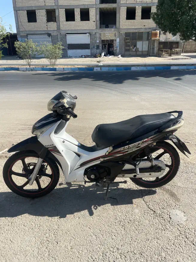 بی کلاچ احسان ۱۲۵|موتورسیکلت|زاهدان, |دیوار