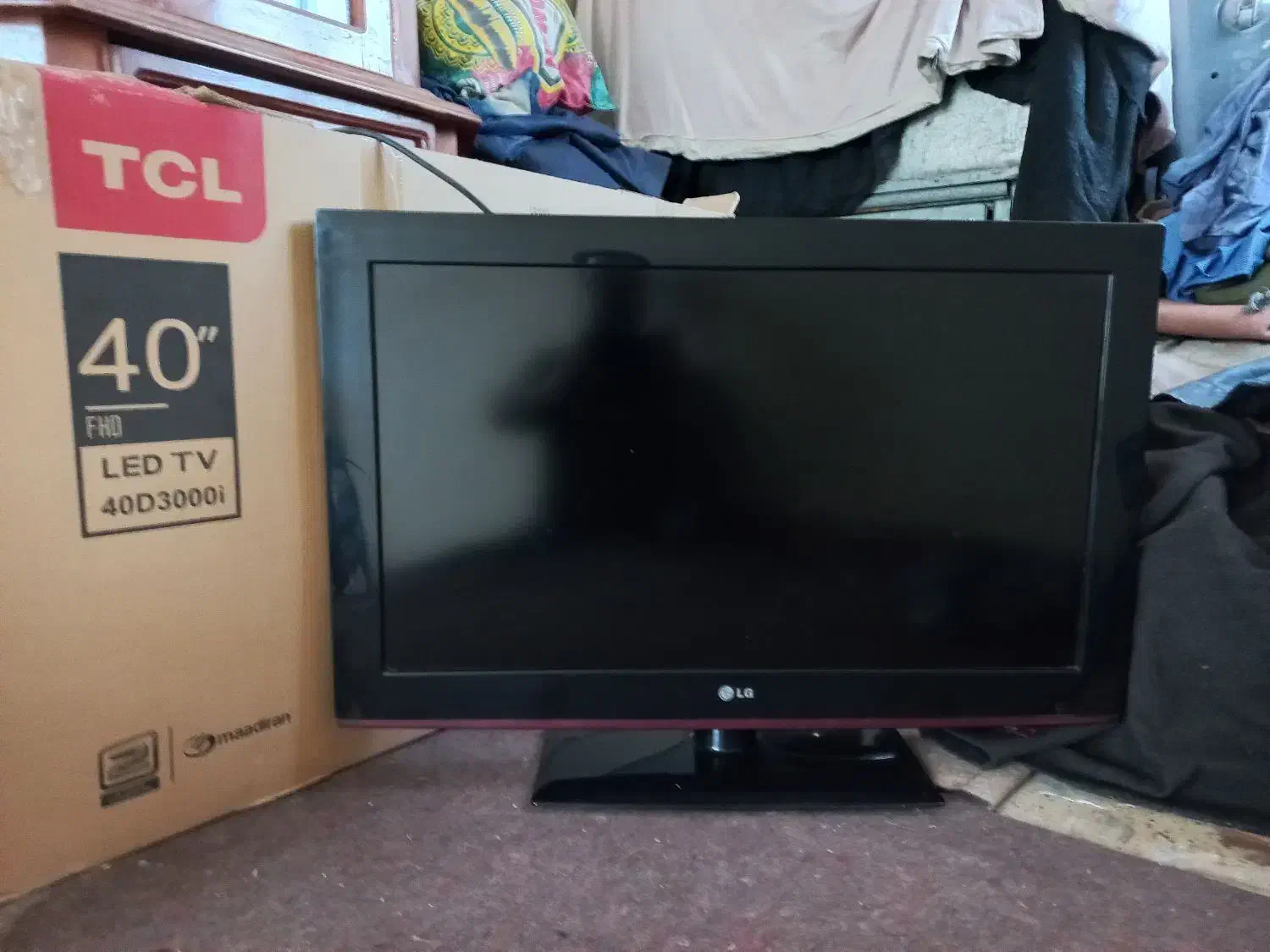 لوازم صوتی تصویریHDmI تلویزیون ۳۲اینچ LCDکره|تلویزیون و پروژکتور|همدان, |دیوار