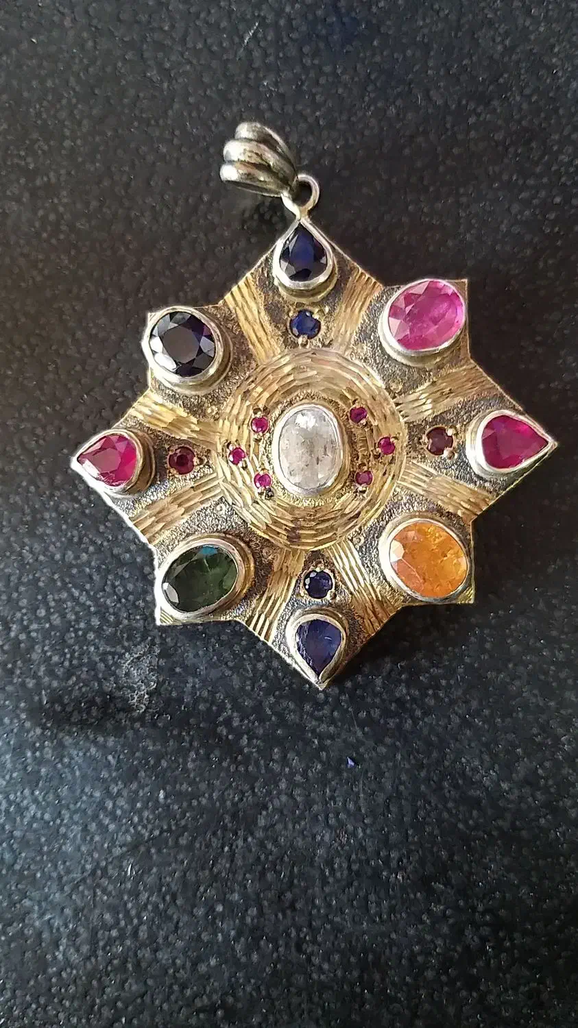 مدال یاقوت نقره|جواهرات|شیراز, ریاستی|دیوار