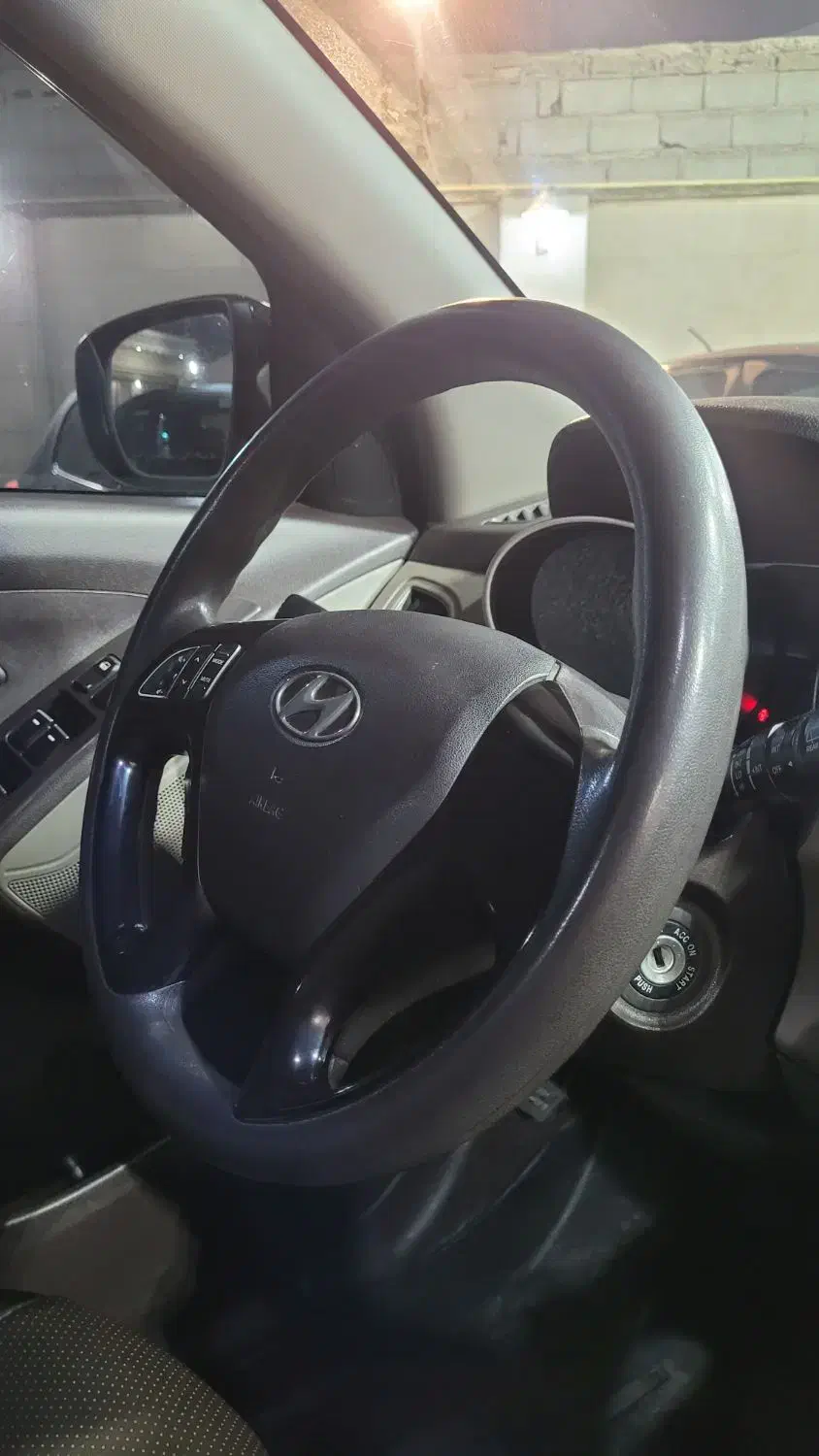 توسان ۲۰۱۵ تک دف بدون نمونه منطقه آزاد|خودرو سواری و وانت|رشت, کوی امام رضا|دیوار