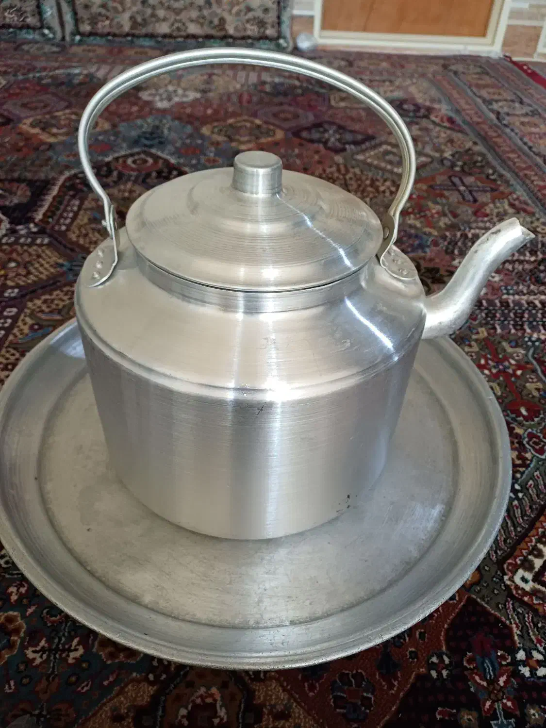 کتری بزرگ وبقیه|قوری، کتری، قهوه‌ساز دستی|ابهر, |دیوار