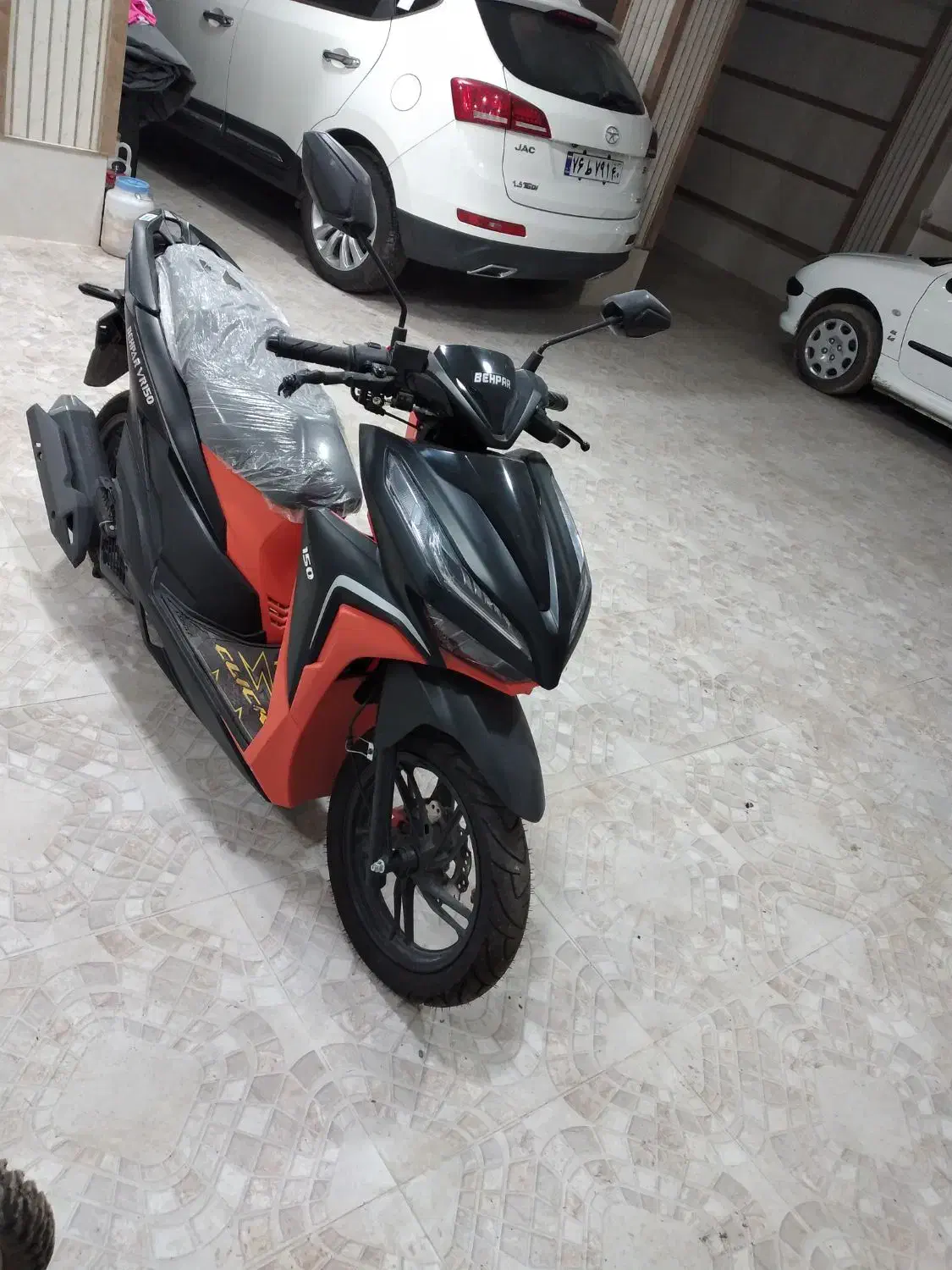 کلیک مدل ۱۴۰۱ صفر استفاده نشده|موتورسیکلت|سیاهکل, |دیوار