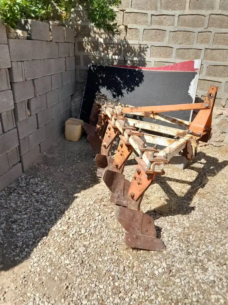 گاوآهن پنج خیش|ماشینآلات صنعتی|شیراز, گویم|دیوار