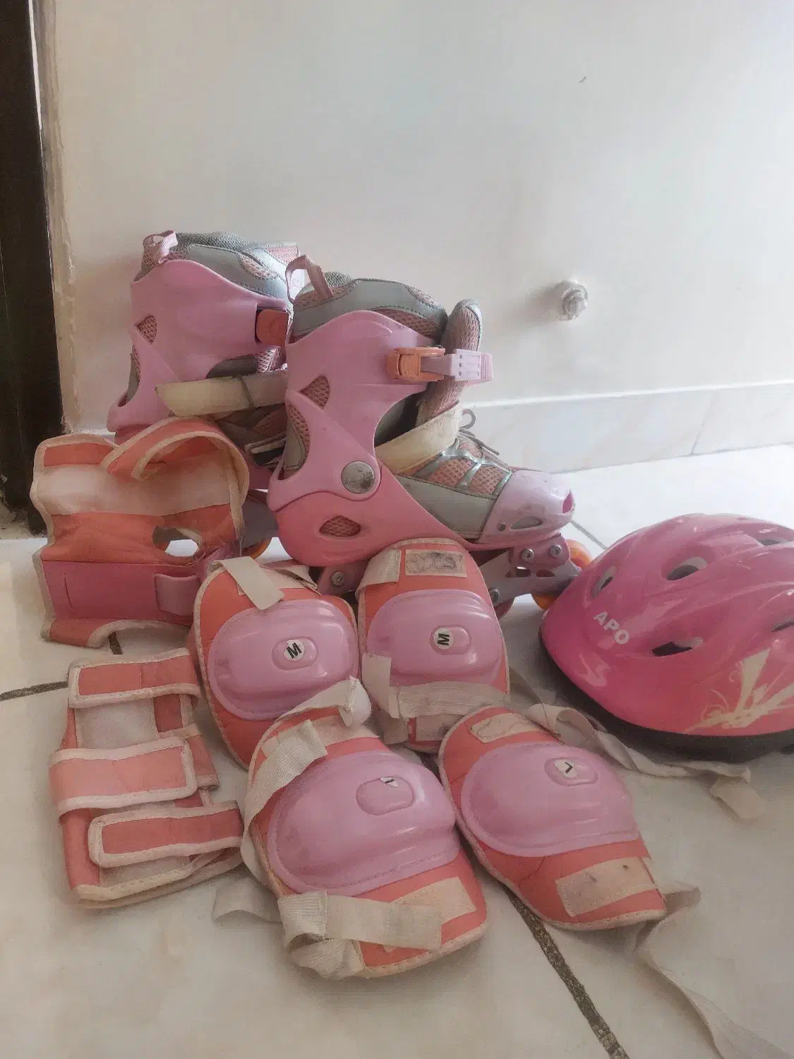 اسکیت LED با لوازم کامل|دوچرخه، اسکیت، اسکوتر|پاکدشت, پاکدشت (مامازند)|دیوار