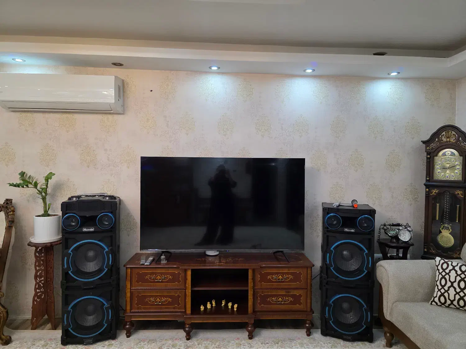 میز تلوزیون|میز تلویزیون|محمدشهر, محمدشهر|دیوار